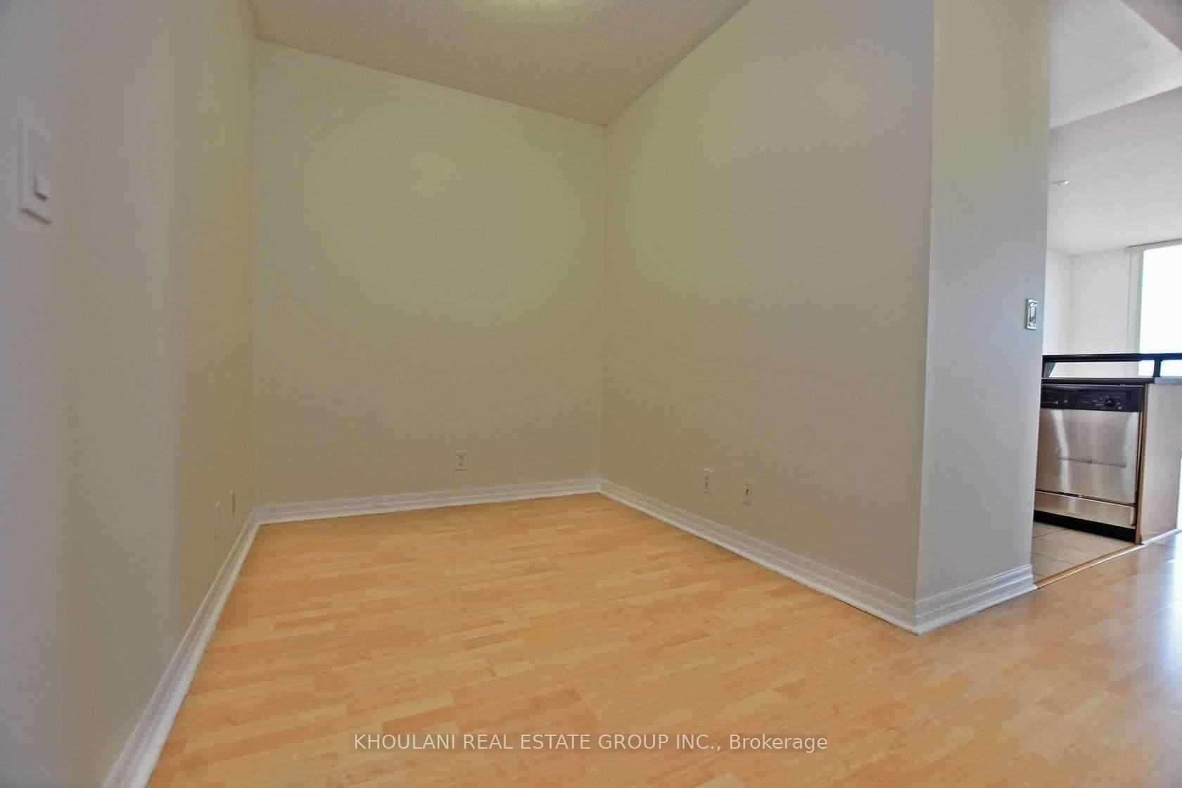 Photo 13 of Unit 2201, 220 Burnhamthorpe Road, Mississauga, City Centre — HOMEH
