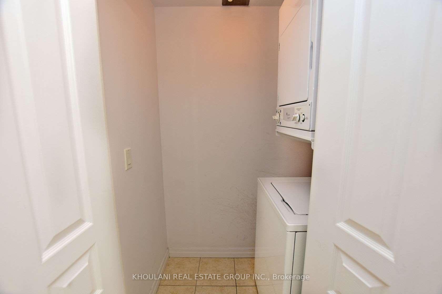 Photo 14 of Unit 2201, 220 Burnhamthorpe Road, Mississauga, City Centre — HOMEH