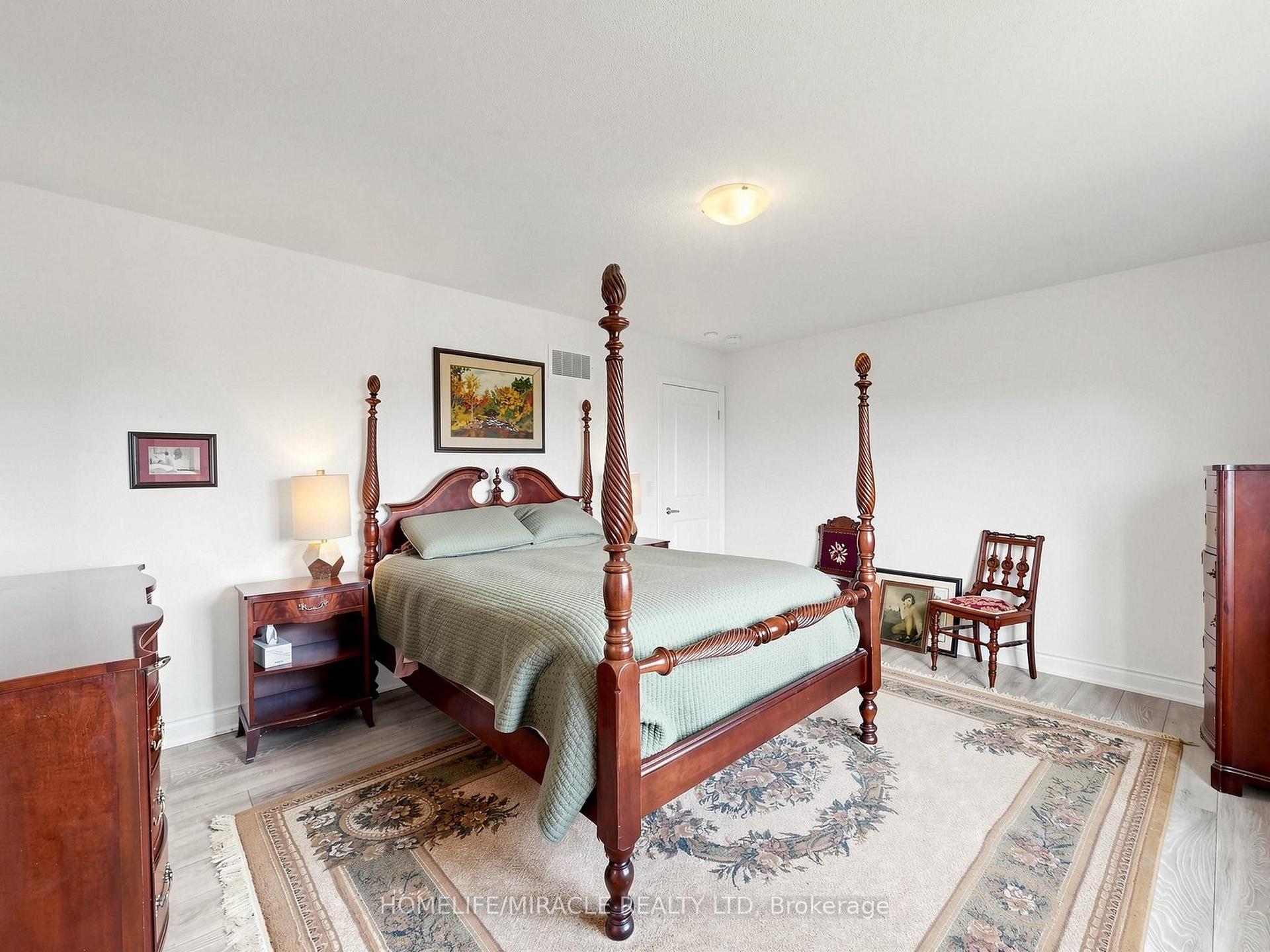 Photo 14 of 60 Season Crescent, Wasaga Beach — HOMEH