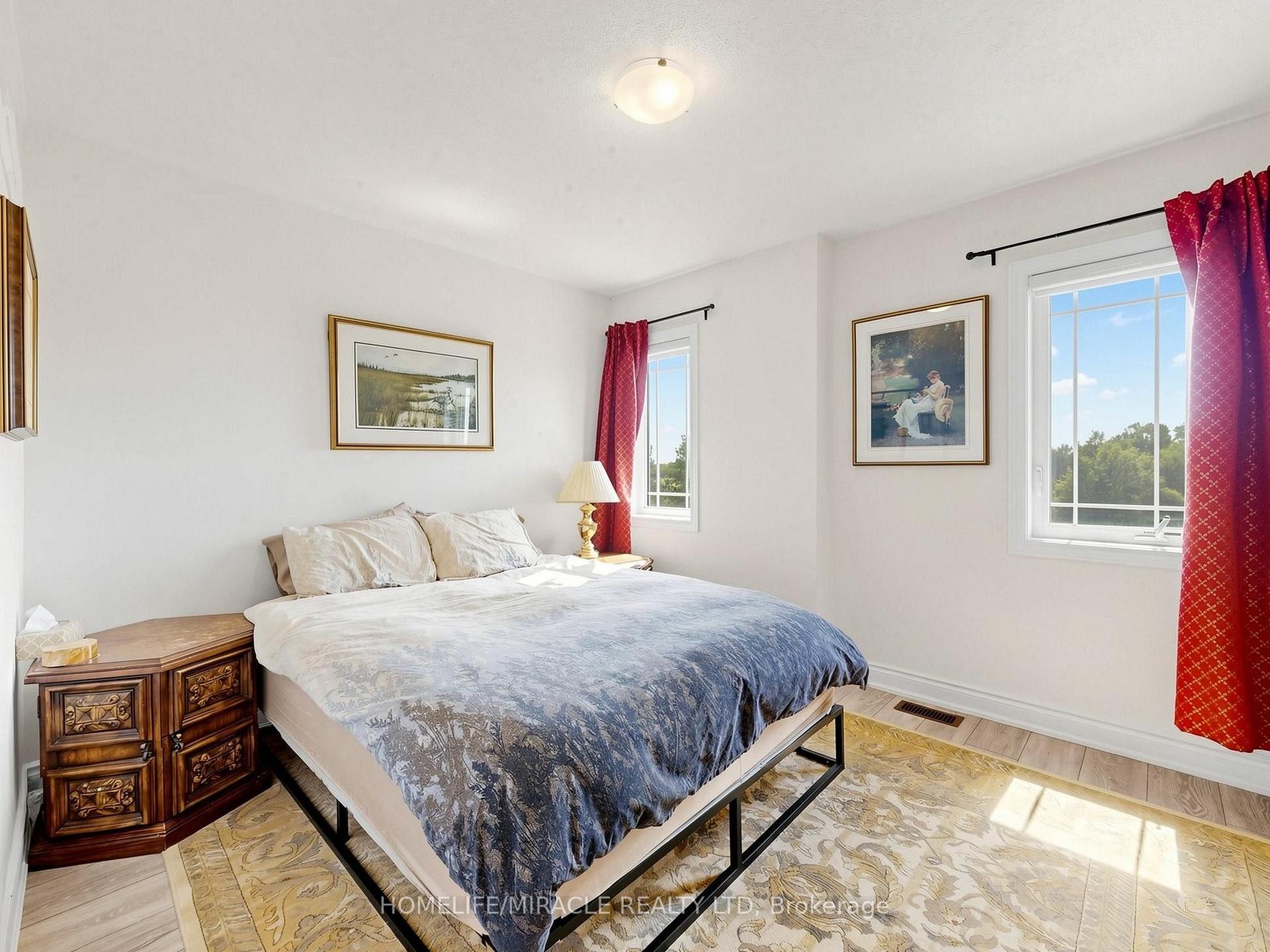 Photo 19 of 60 Season Crescent, Wasaga Beach — HOMEH