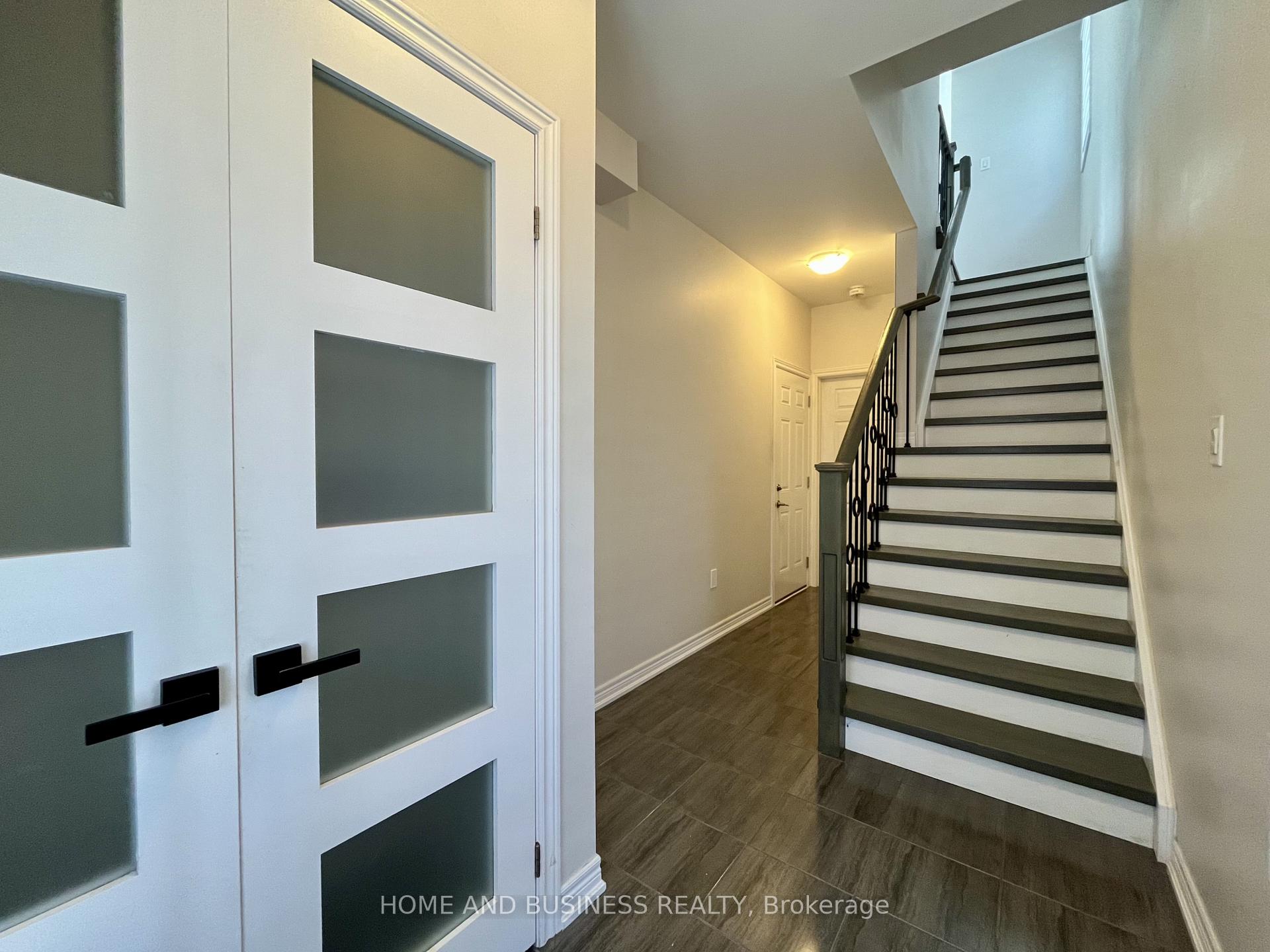 Photo 4 of 27 Walters Lane, Grimsby, Grimsby Beach — HOMEH