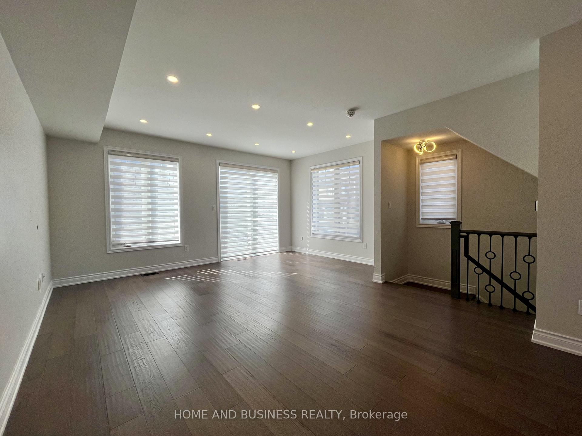 Photo 6 of 27 Walters Lane, Grimsby, Grimsby Beach — HOMEH