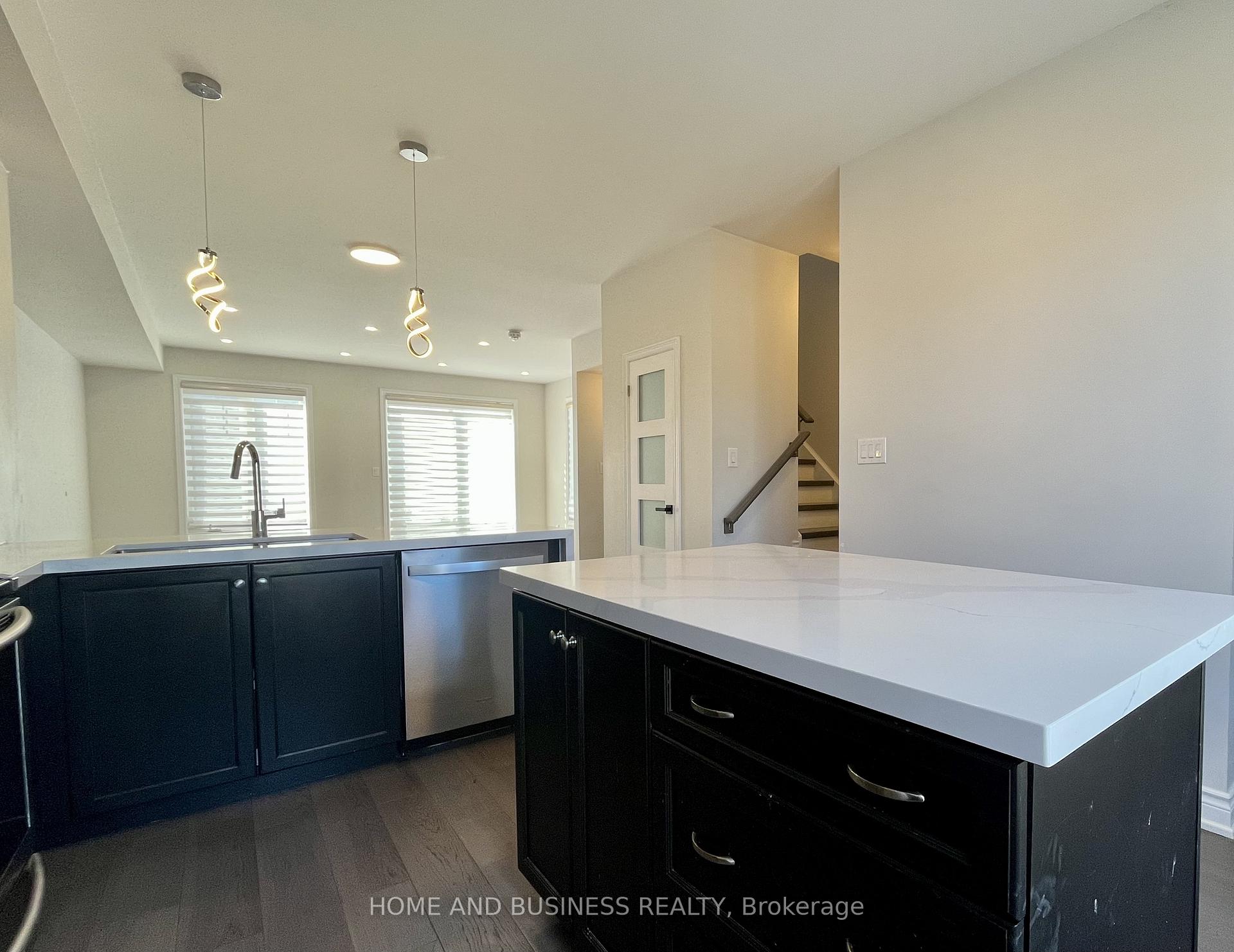 Photo 14 of 27 Walters Lane, Grimsby, Grimsby Beach — HOMEH