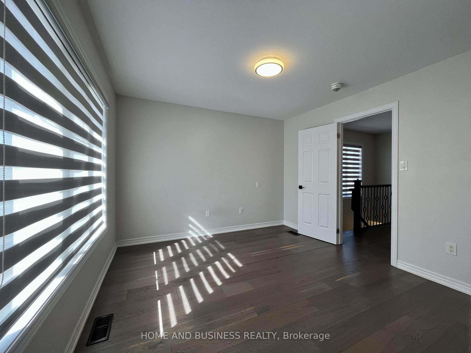 Photo 20 of 27 Walters Lane, Grimsby, Grimsby Beach — HOMEH