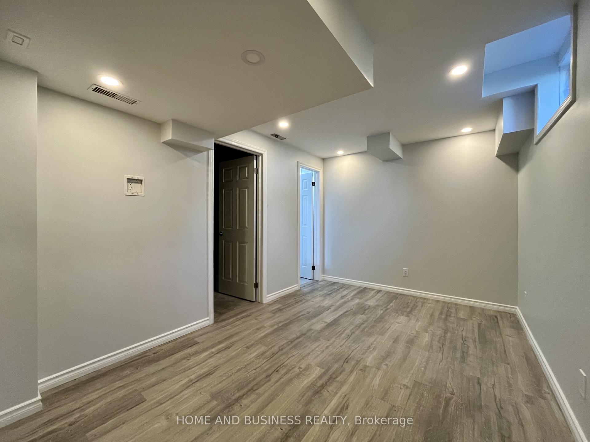 Photo 32 of 27 Walters Lane, Grimsby, Grimsby Beach — HOMEH