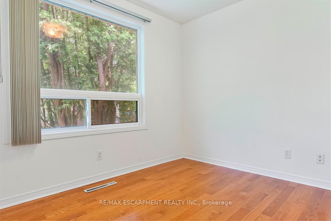 Photo 13 of 1214 Argreen Road, Mississauga, Mineola — HOMEH