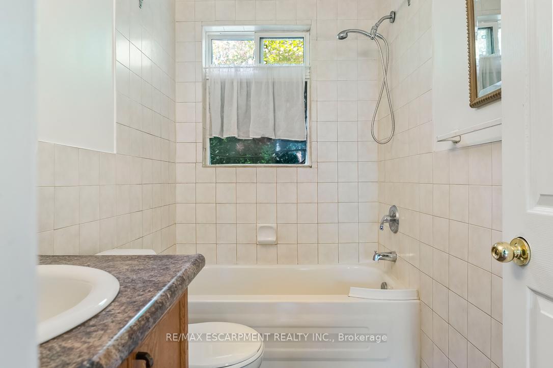 Photo 16 of 1214 Argreen Road, Mississauga, Mineola — HOMEH