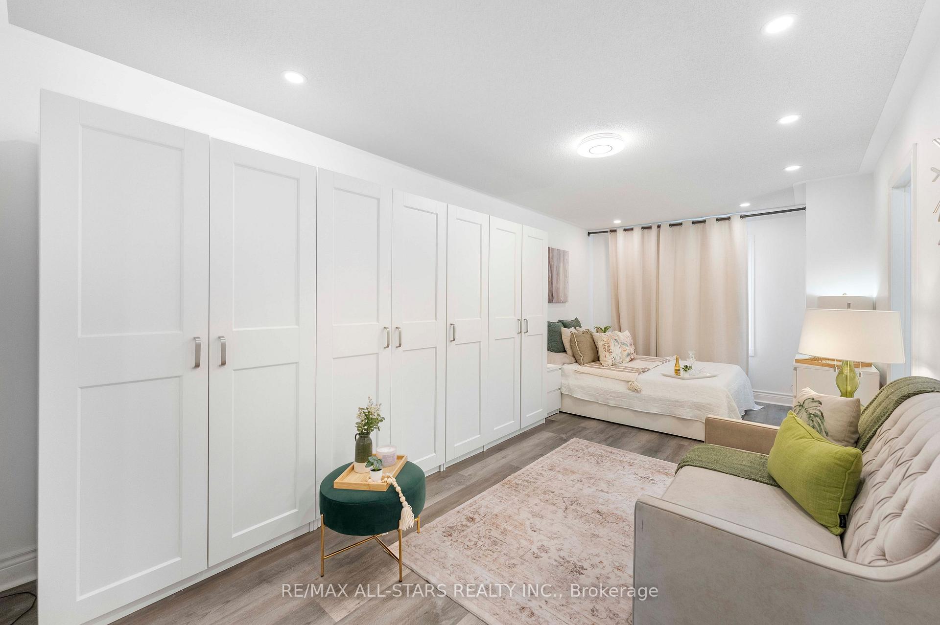 Photo 24 of 93 Arco Circle, Vaughan, Maple — HOMEH