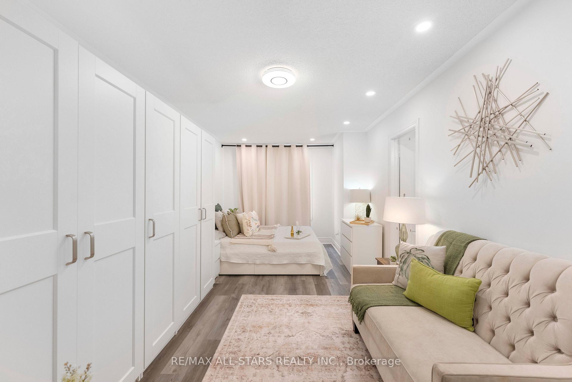 Photo 25 of 93 Arco Circle, Vaughan, Maple — HOMEH