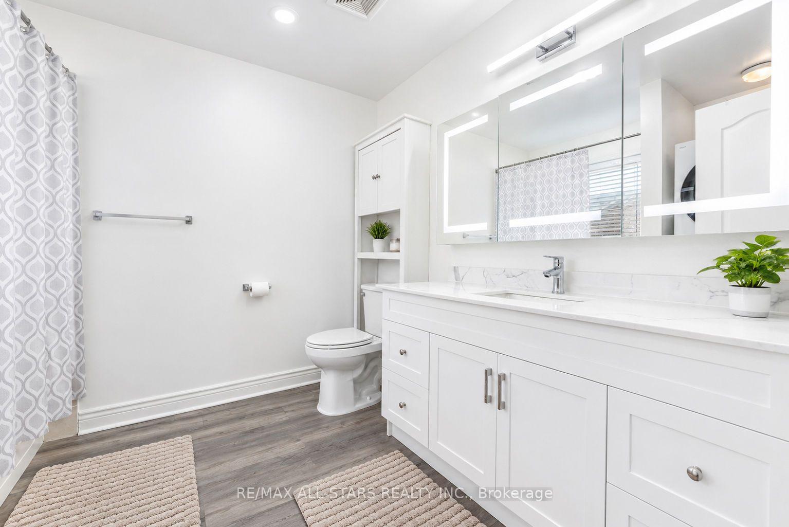 Photo 26 of 93 Arco Circle, Vaughan, Maple — HOMEH