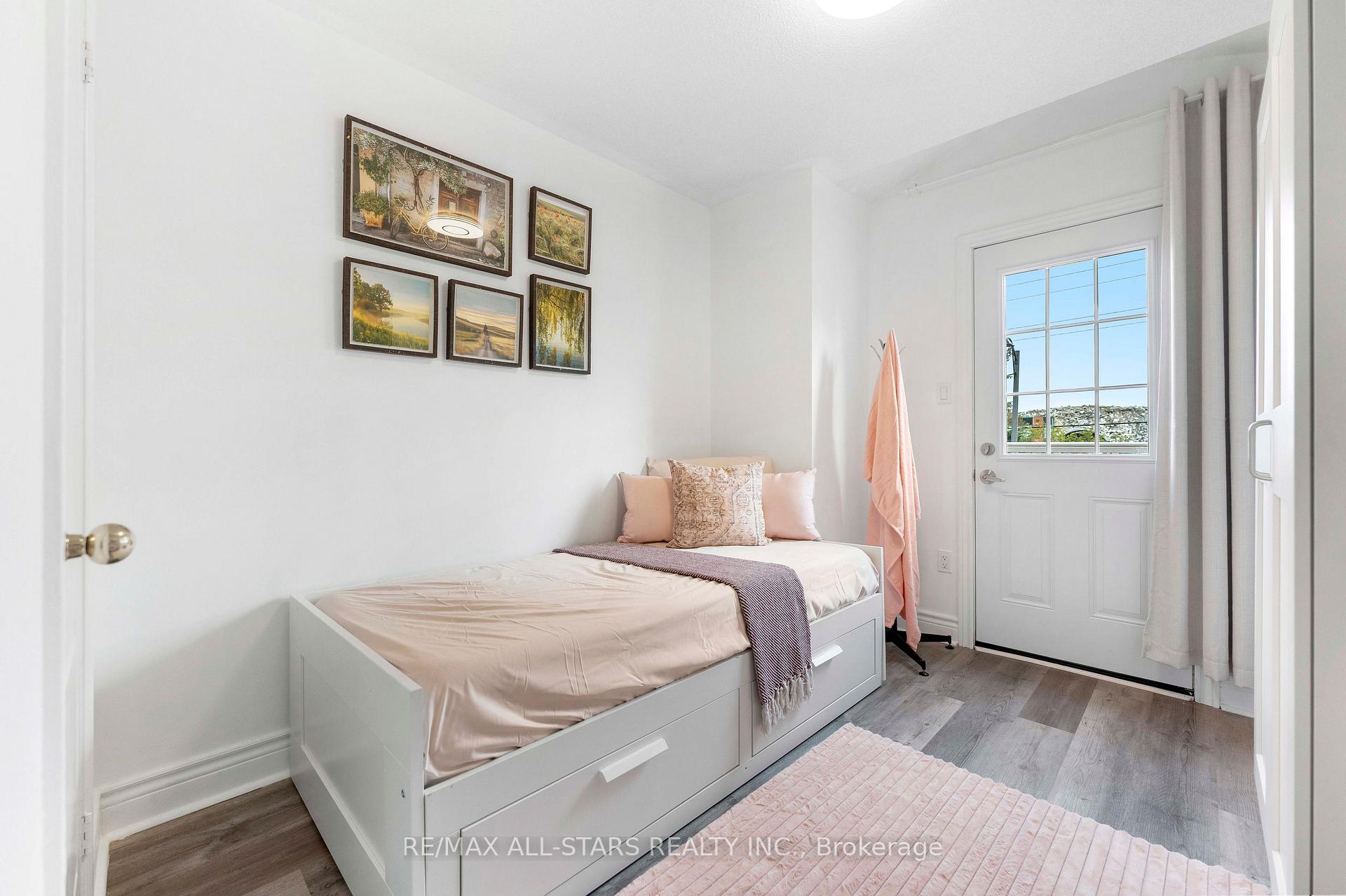 Photo 31 of 93 Arco Circle, Vaughan, Maple — HOMEH