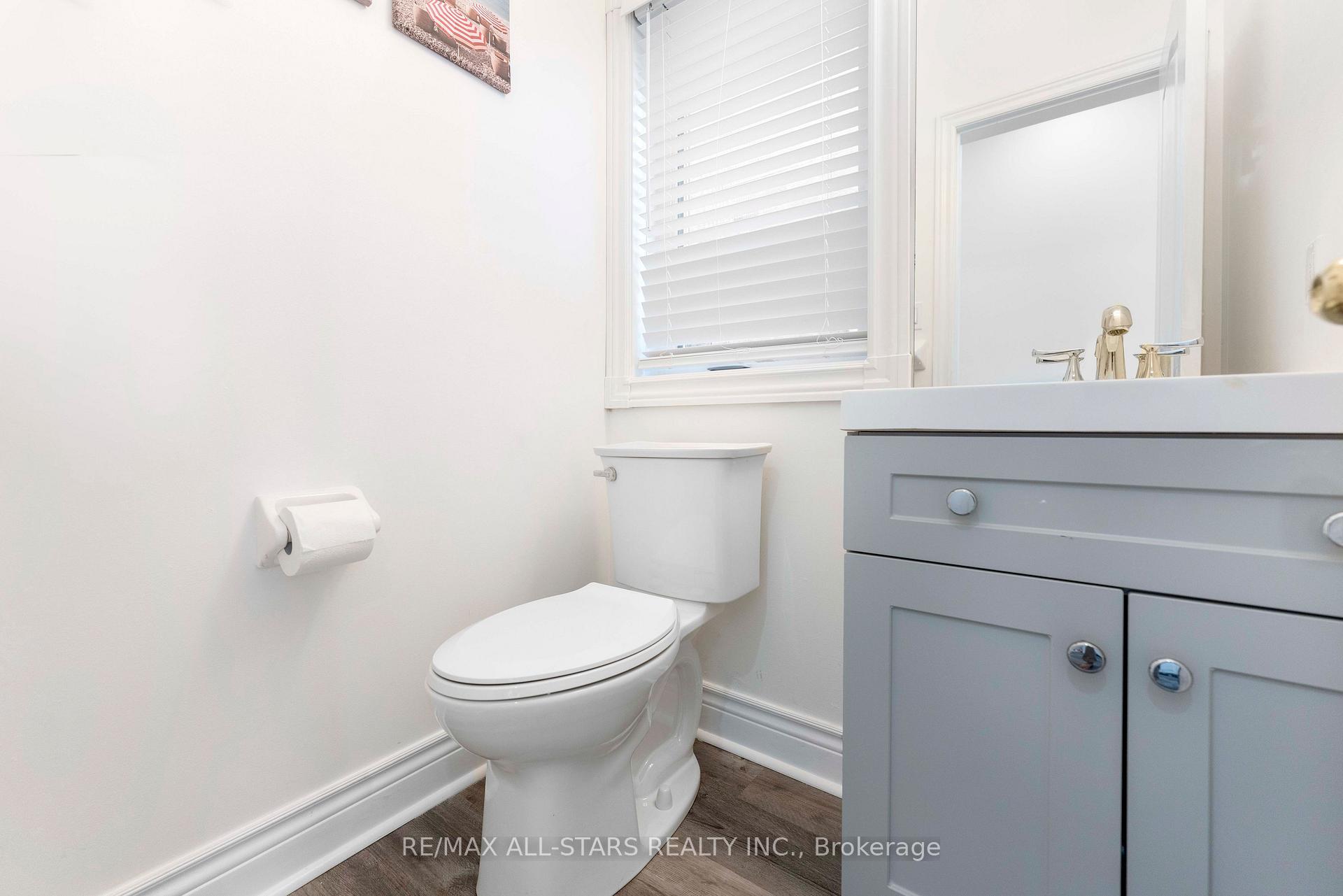 Photo 34 of 93 Arco Circle, Vaughan, Maple — HOMEH