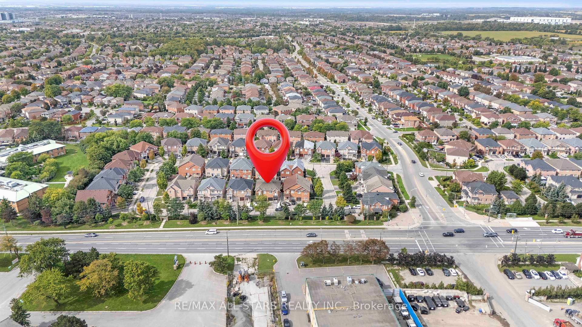 Photo 47 of 93 Arco Circle, Vaughan, Maple — HOMEH