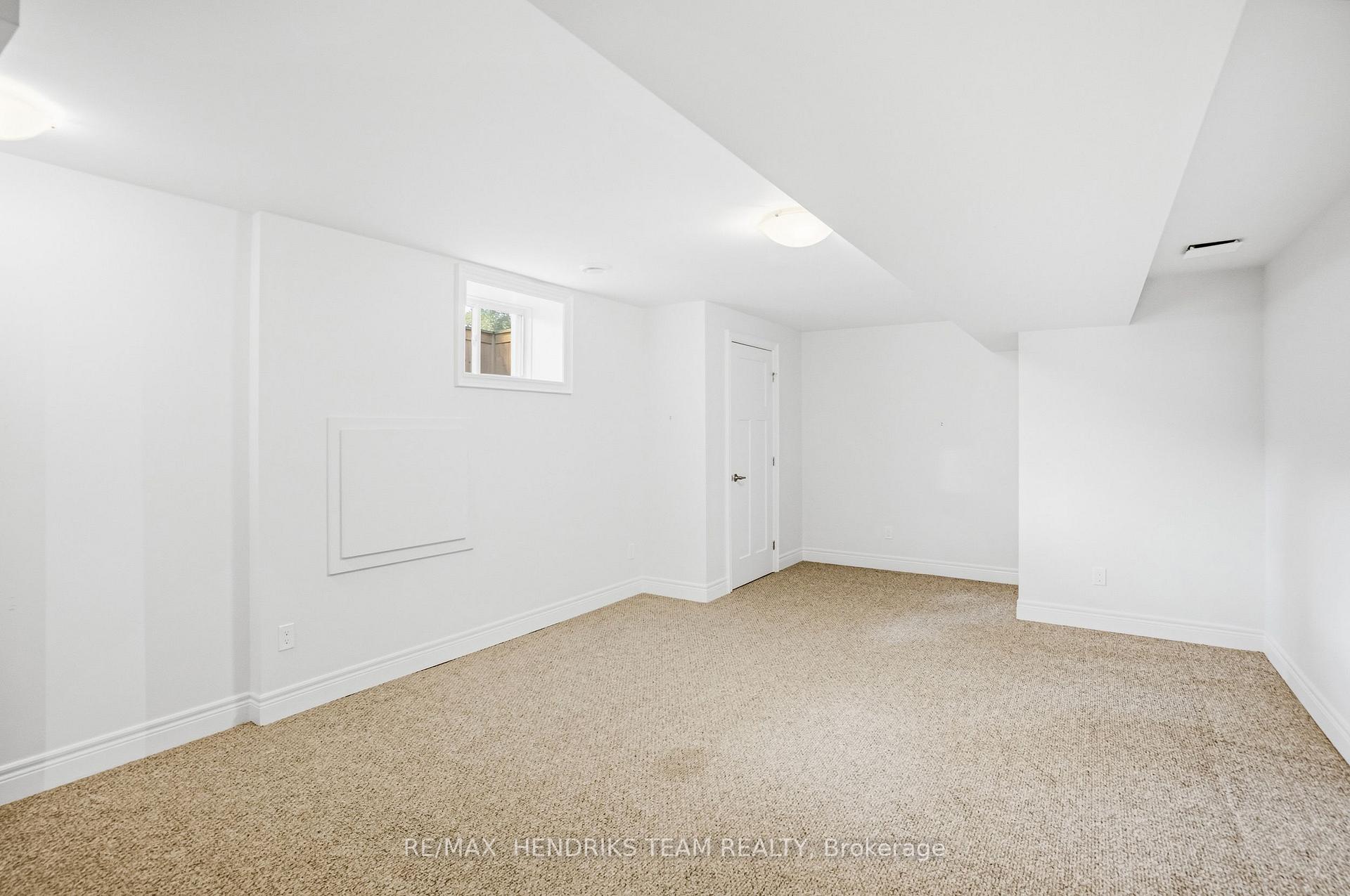 Photo 27 of 13 Turbinia Court, Grimsby, Grimsby East — HOMEH