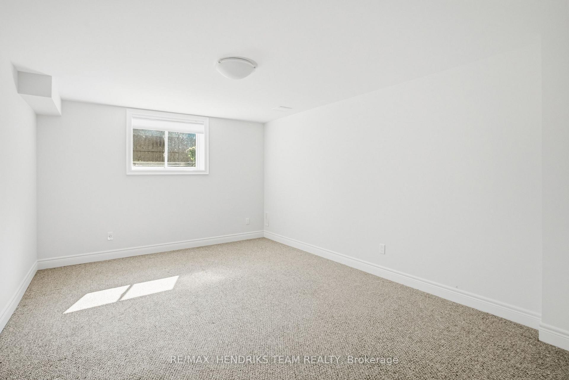 Photo 31 of 13 Turbinia Court, Grimsby, Grimsby East — HOMEH