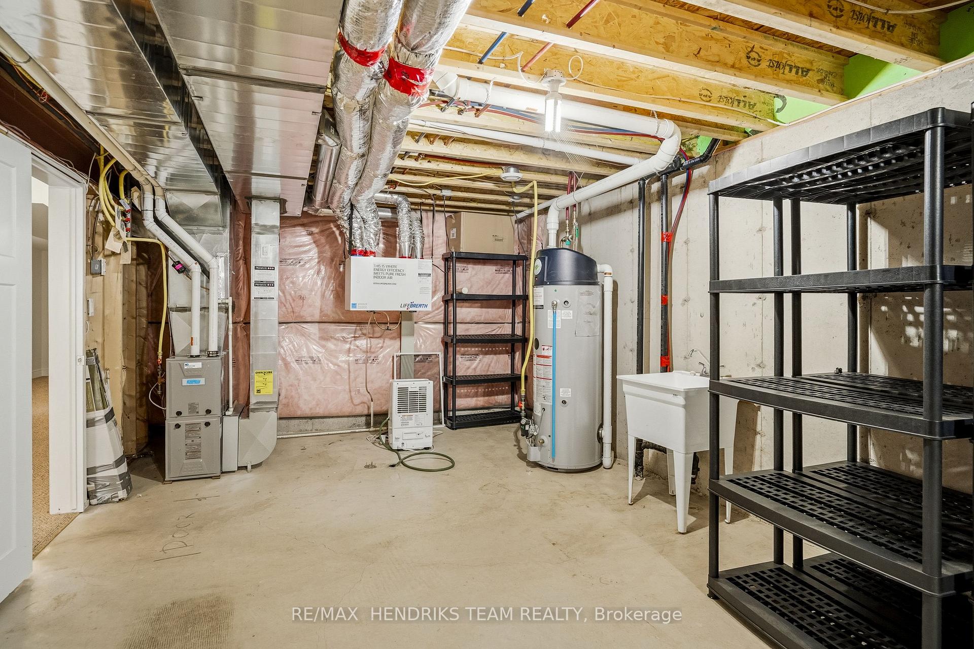 Photo 35 of 13 Turbinia Court, Grimsby, Grimsby East — HOMEH