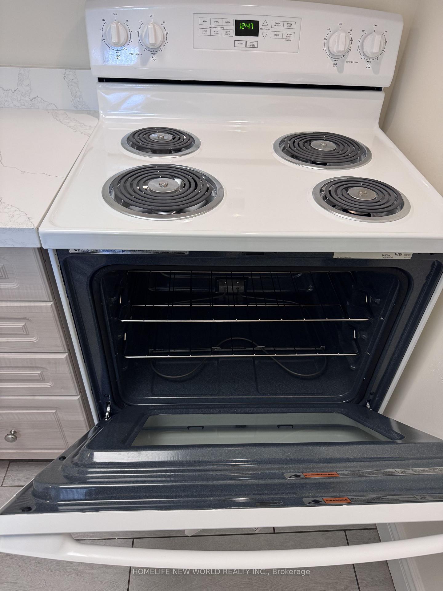Photo 13 of Unit 307, 153 Beecroft Road, North York, Lansing-Westgate — HOMEH