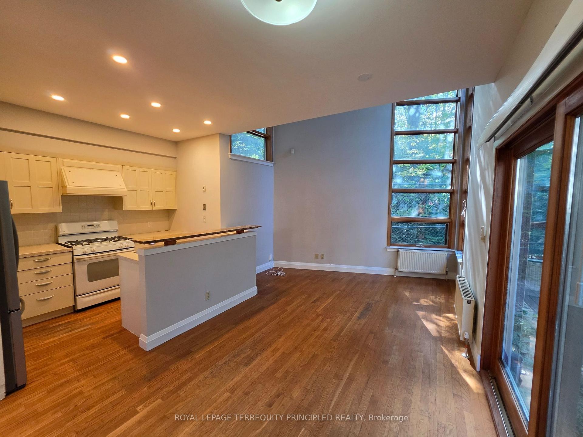Photo 3 of Unit B, 8 Bright Street, Toronto, Moss Park — HOMEH