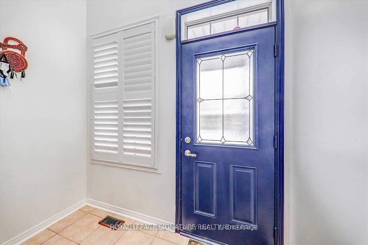 Photo 7 of 56 Jackson Eli Way, Markham, Cedarwood — HOMEH