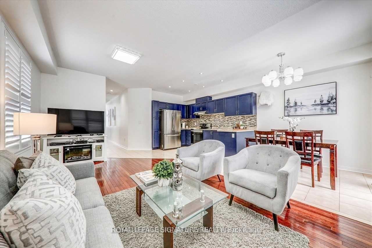 Photo 10 of 56 Jackson Eli Way, Markham, Cedarwood — HOMEH
