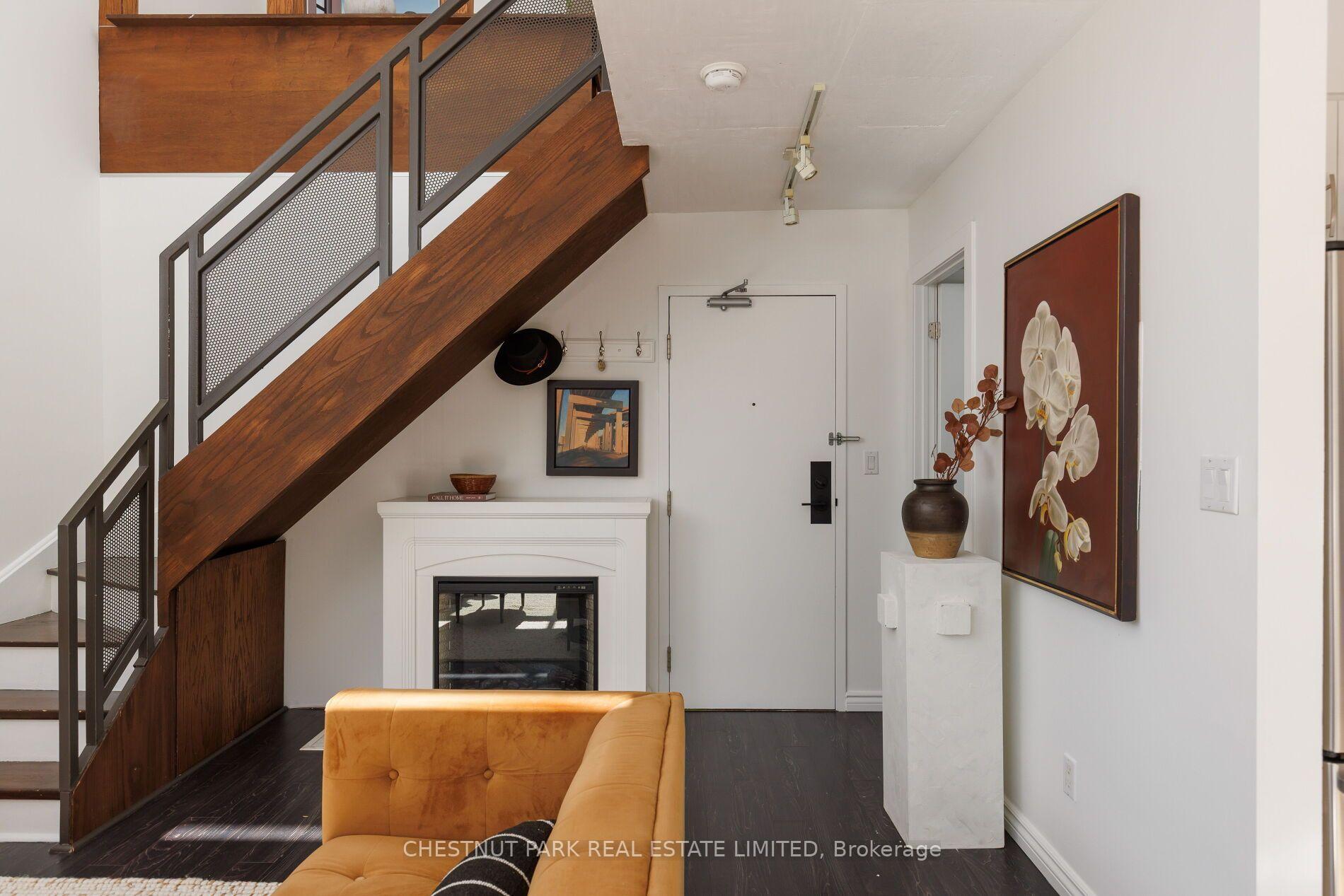 Photo of Unit 611, 800 King Street W