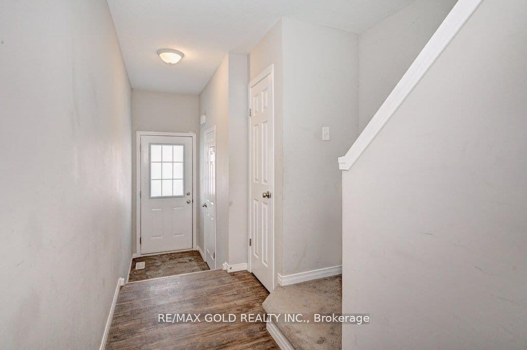 Photo 2 of Unit 35, 50 Pinnacle Drive, Kitchener, Lower Doon — HOMEH