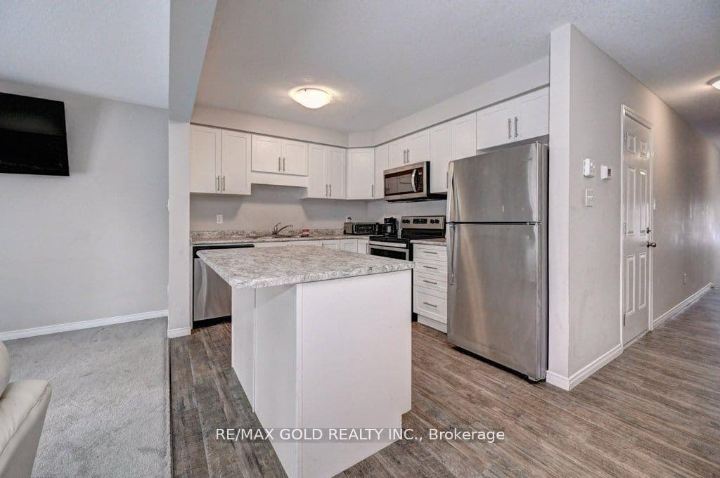 Photo 3 of Unit 35, 50 Pinnacle Drive, Kitchener, Lower Doon — HOMEH