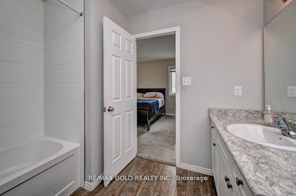 Photo 22 of Unit 35, 50 Pinnacle Drive, Kitchener, Lower Doon — HOMEH