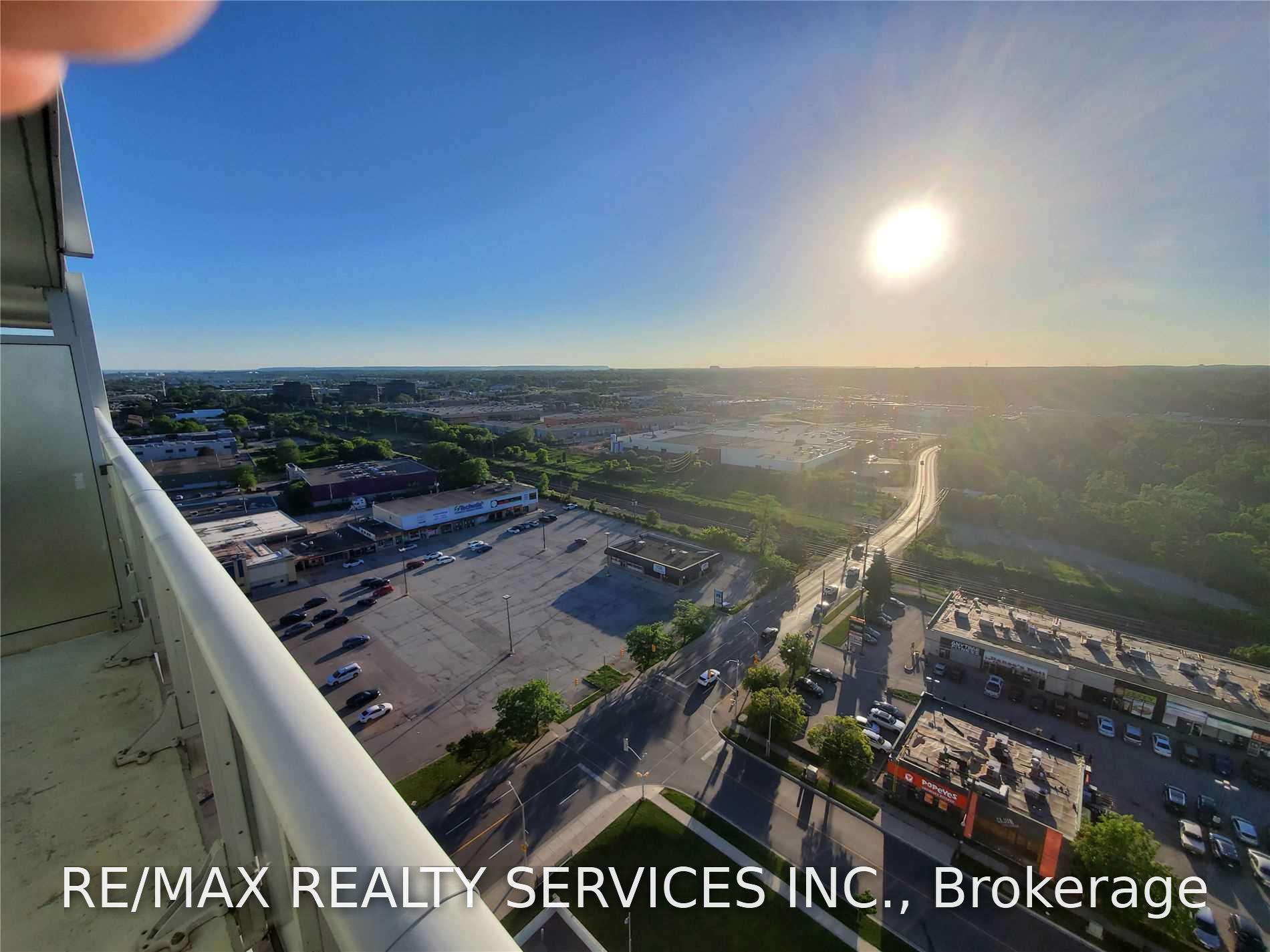 Photo 3 of Unit 1701, 65 Speers Road, Oakville, Central — HOMEH