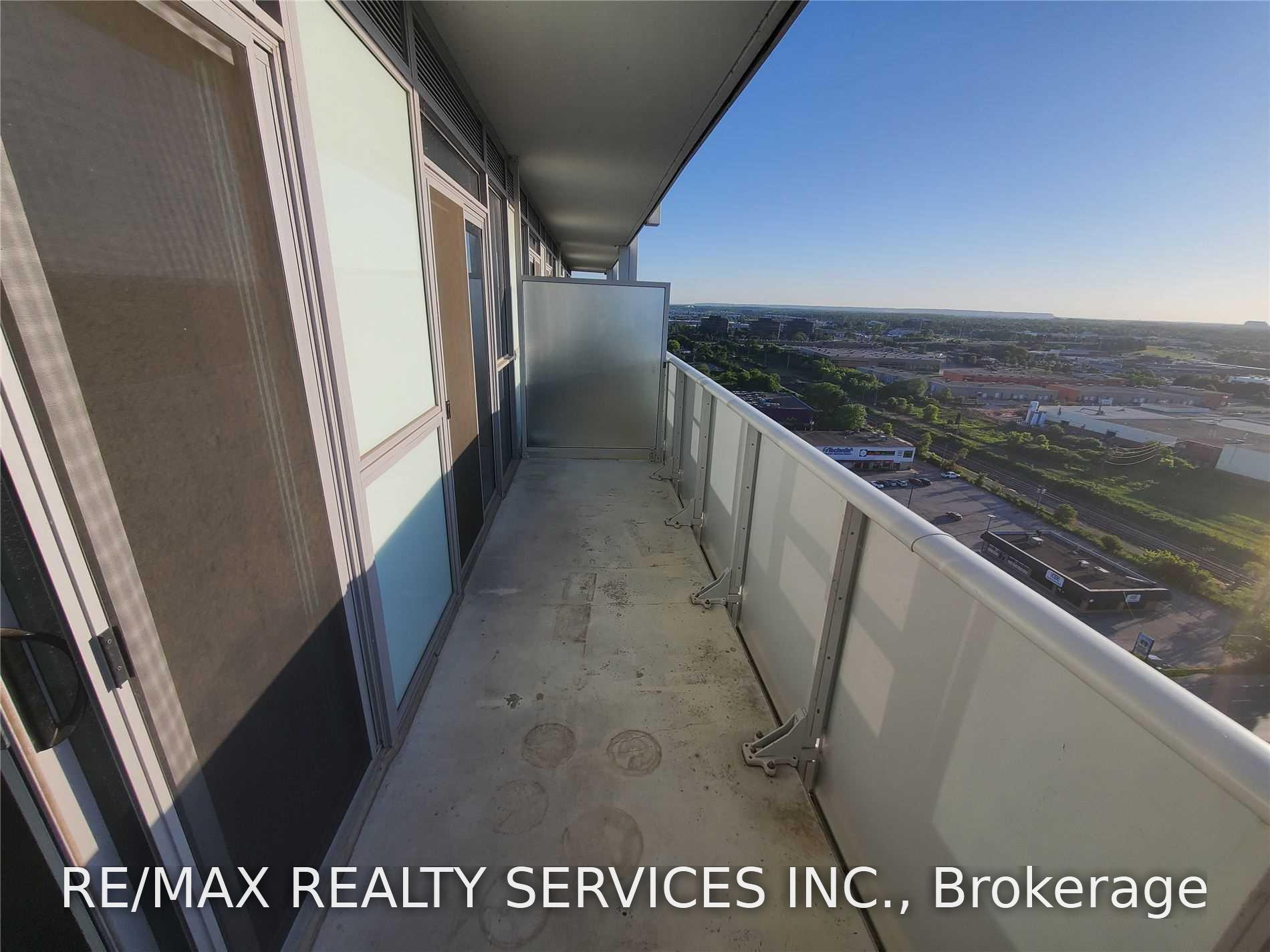 Photo 4 of Unit 1701, 65 Speers Road, Oakville, Central — HOMEH
