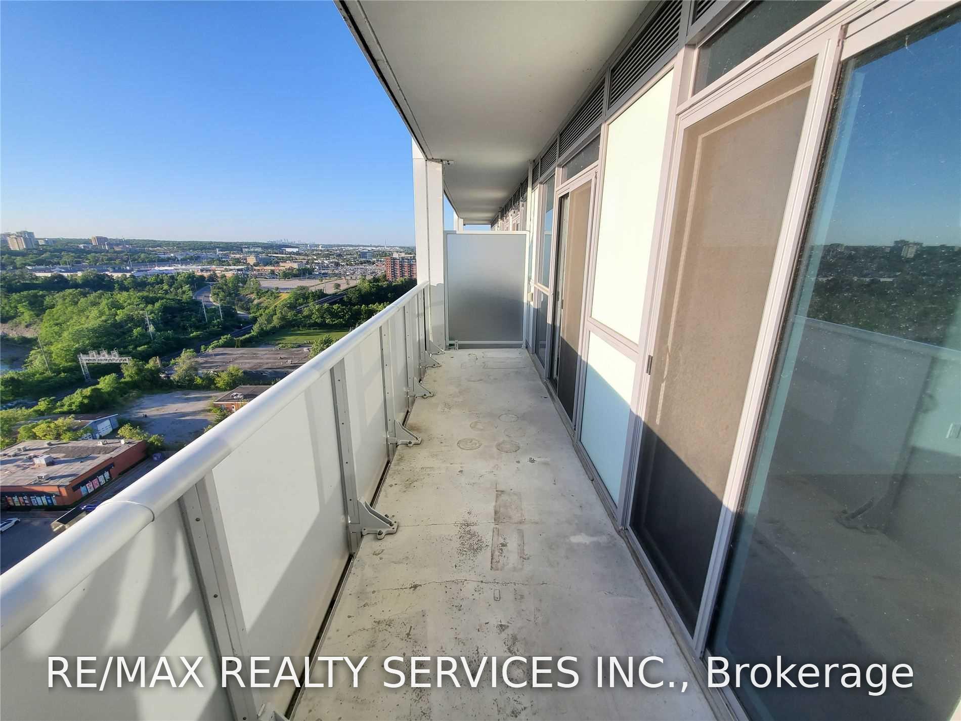 Photo 5 of Unit 1701, 65 Speers Road, Oakville, Central — HOMEH