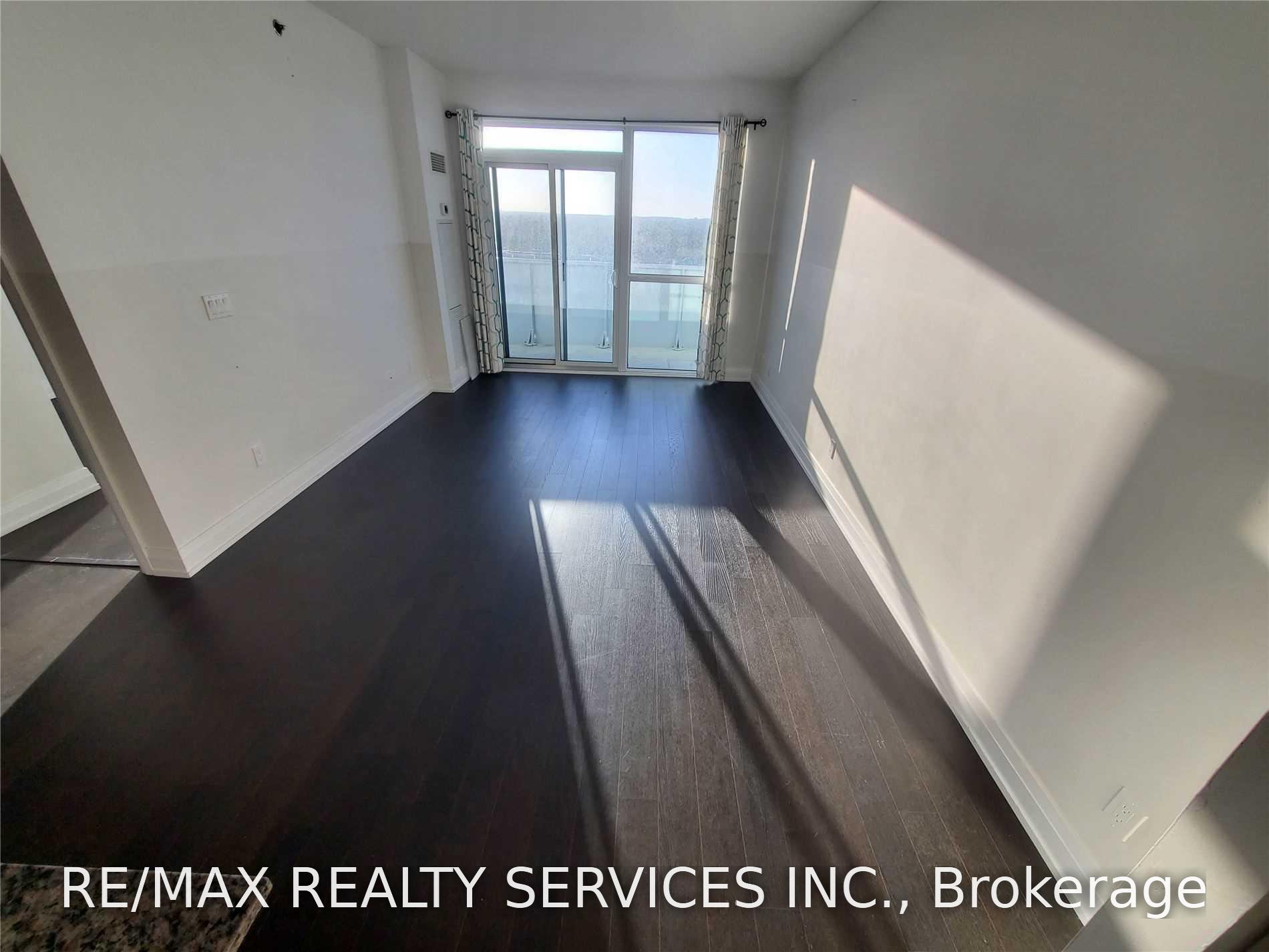 Photo 8 of Unit 1701, 65 Speers Road, Oakville, Central — HOMEH