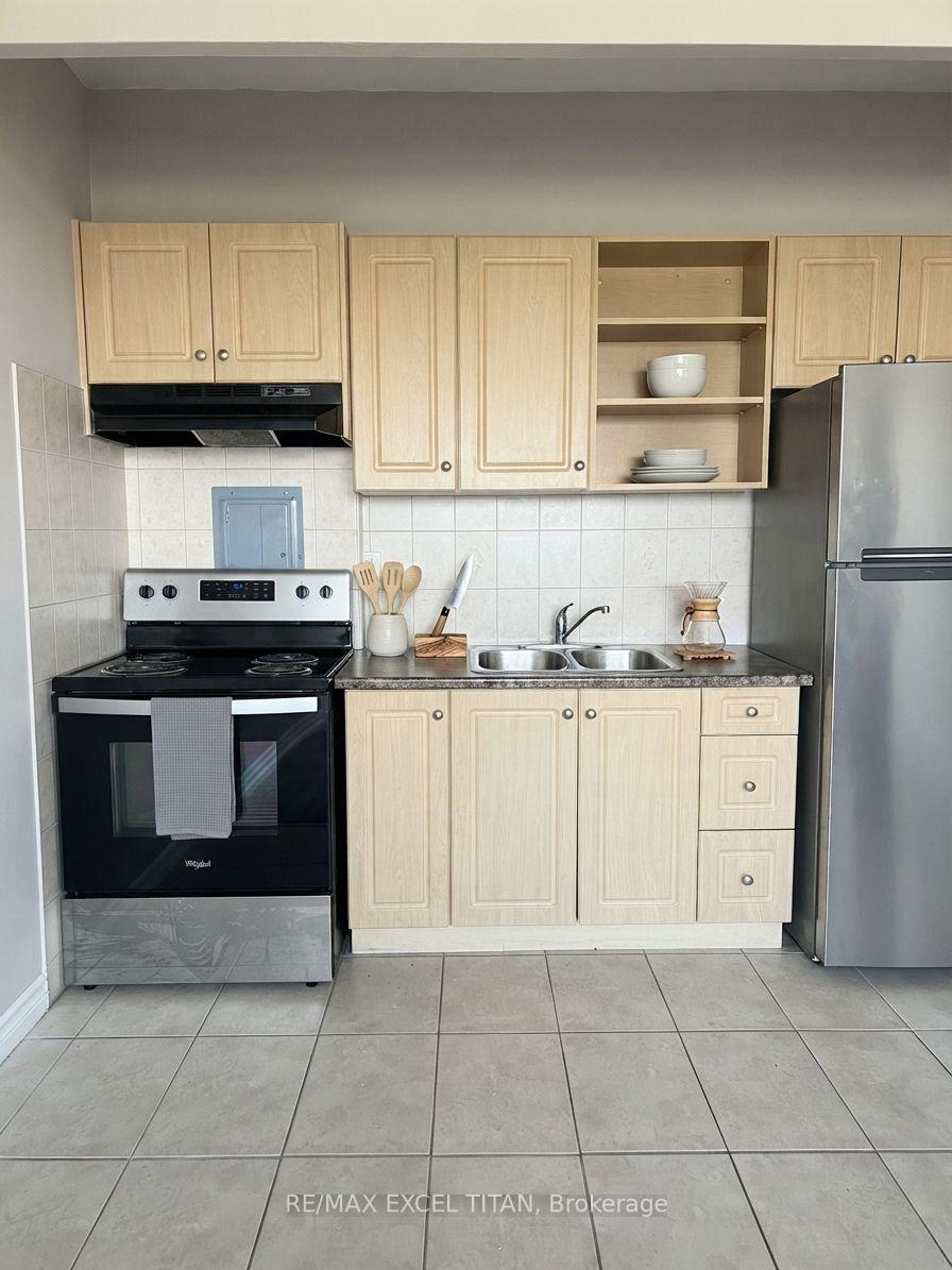 Photo 7 of Unit 639D, 468 Ottawa Street, Hamilton, Corktown — HOMEH