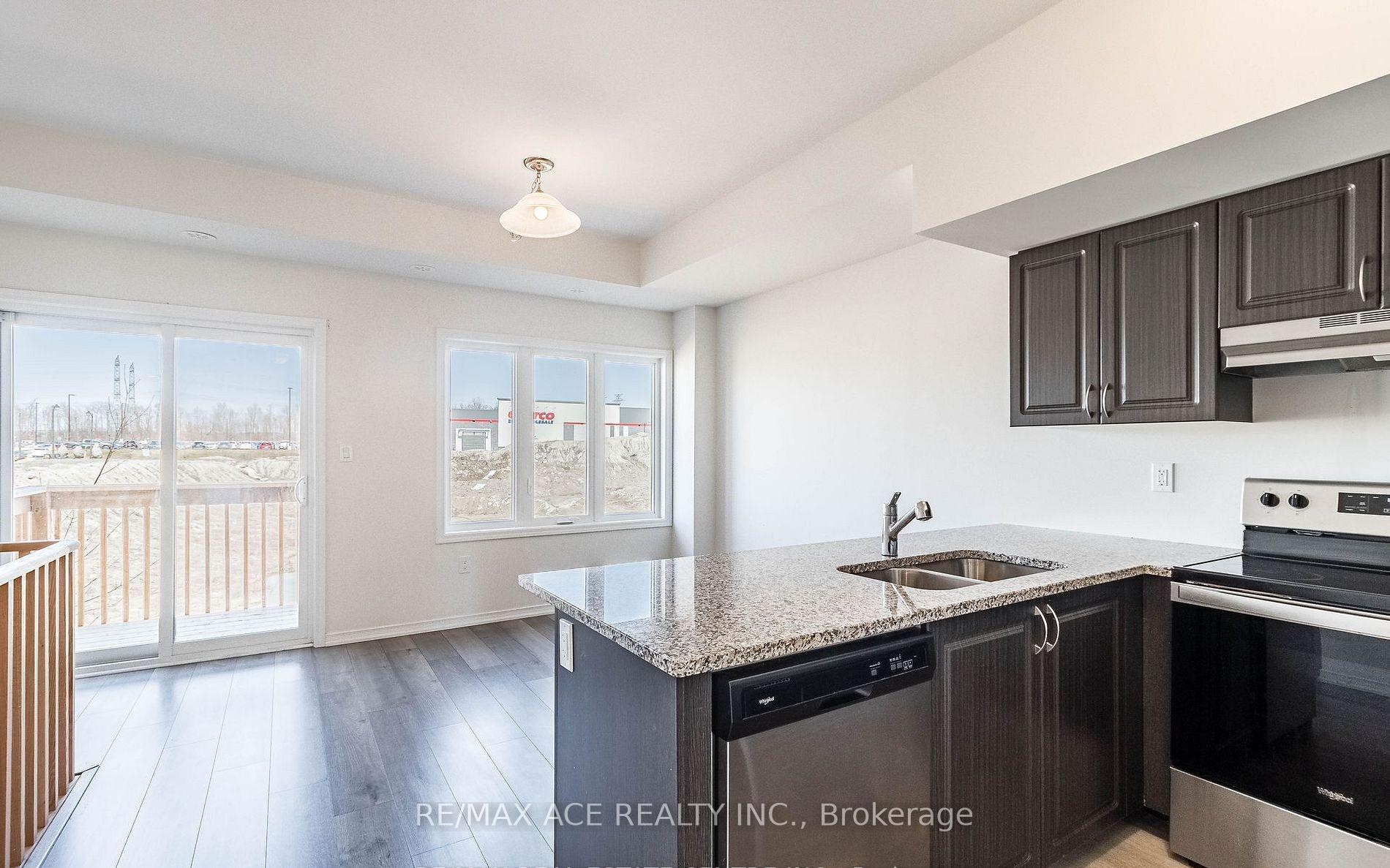 Photo 7 of Unit 109, 2560 Barbarolli Path, Oshawa, Windfields — HOMEH