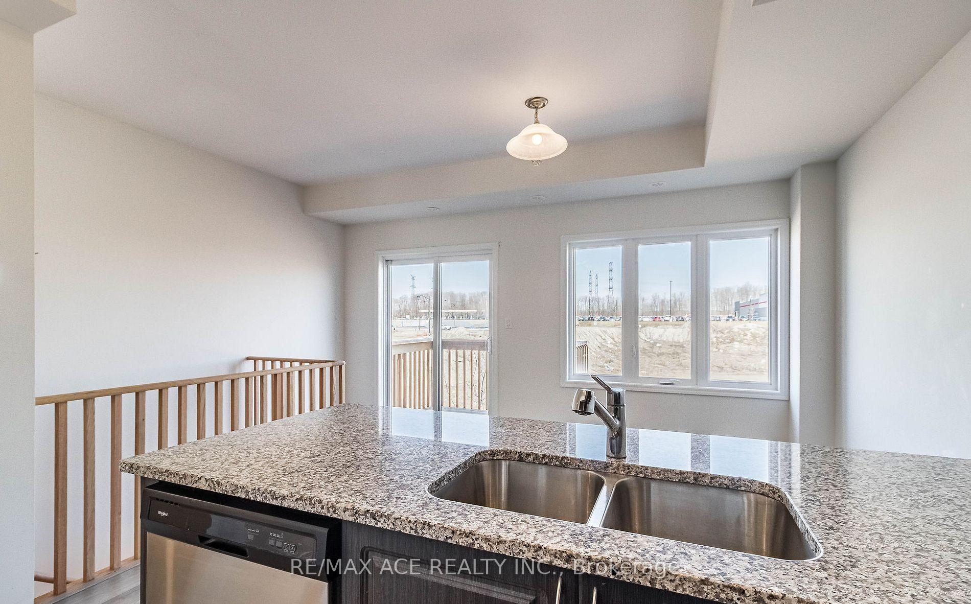 Photo 8 of Unit 109, 2560 Barbarolli Path, Oshawa, Windfields — HOMEH
