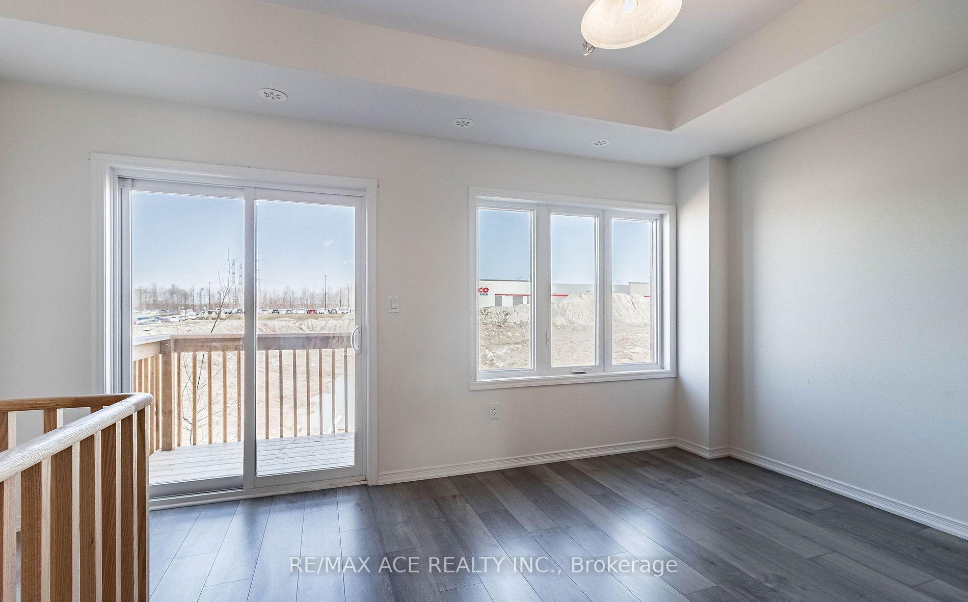 Photo 9 of Unit 109, 2560 Barbarolli Path, Oshawa, Windfields — HOMEH