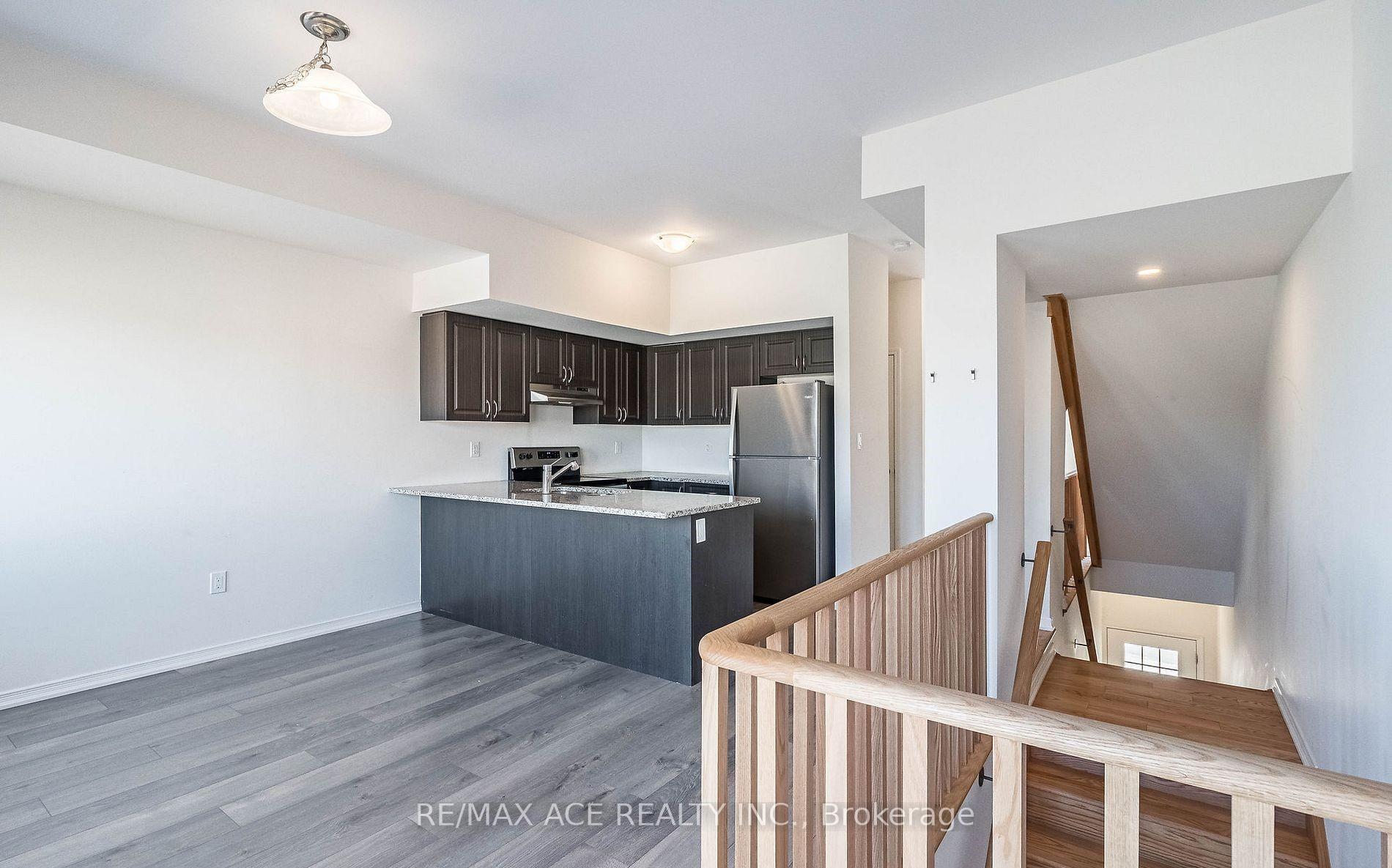 Photo 10 of Unit 109, 2560 Barbarolli Path, Oshawa, Windfields — HOMEH