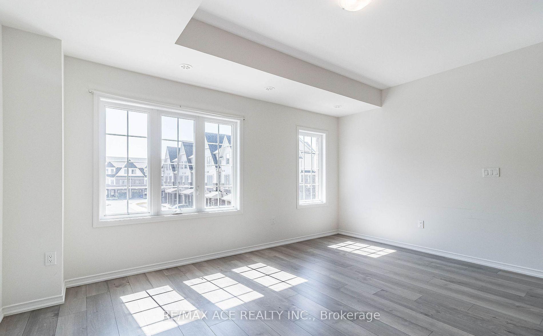 Photo 13 of Unit 109, 2560 Barbarolli Path, Oshawa, Windfields — HOMEH