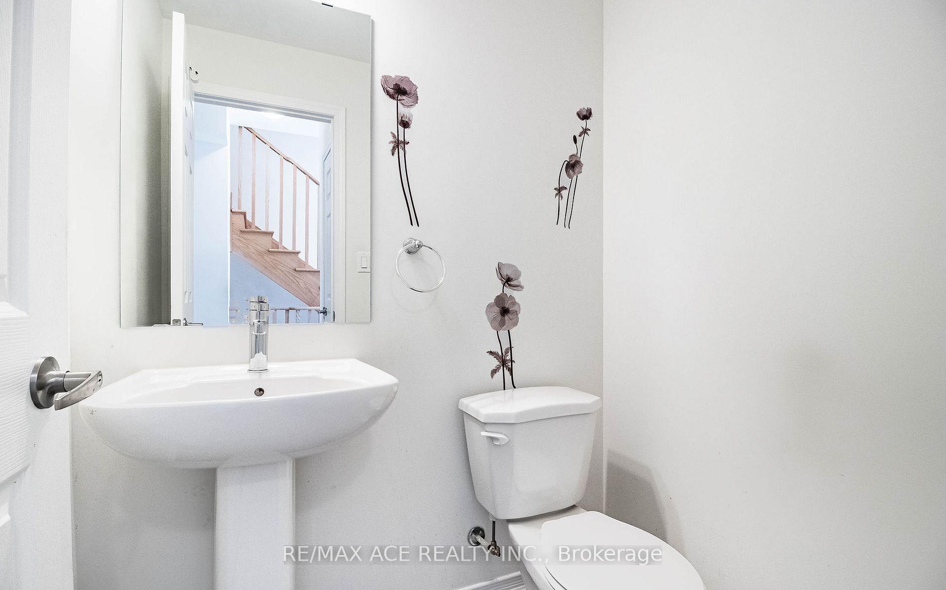 Photo 15 of Unit 109, 2560 Barbarolli Path, Oshawa, Windfields — HOMEH