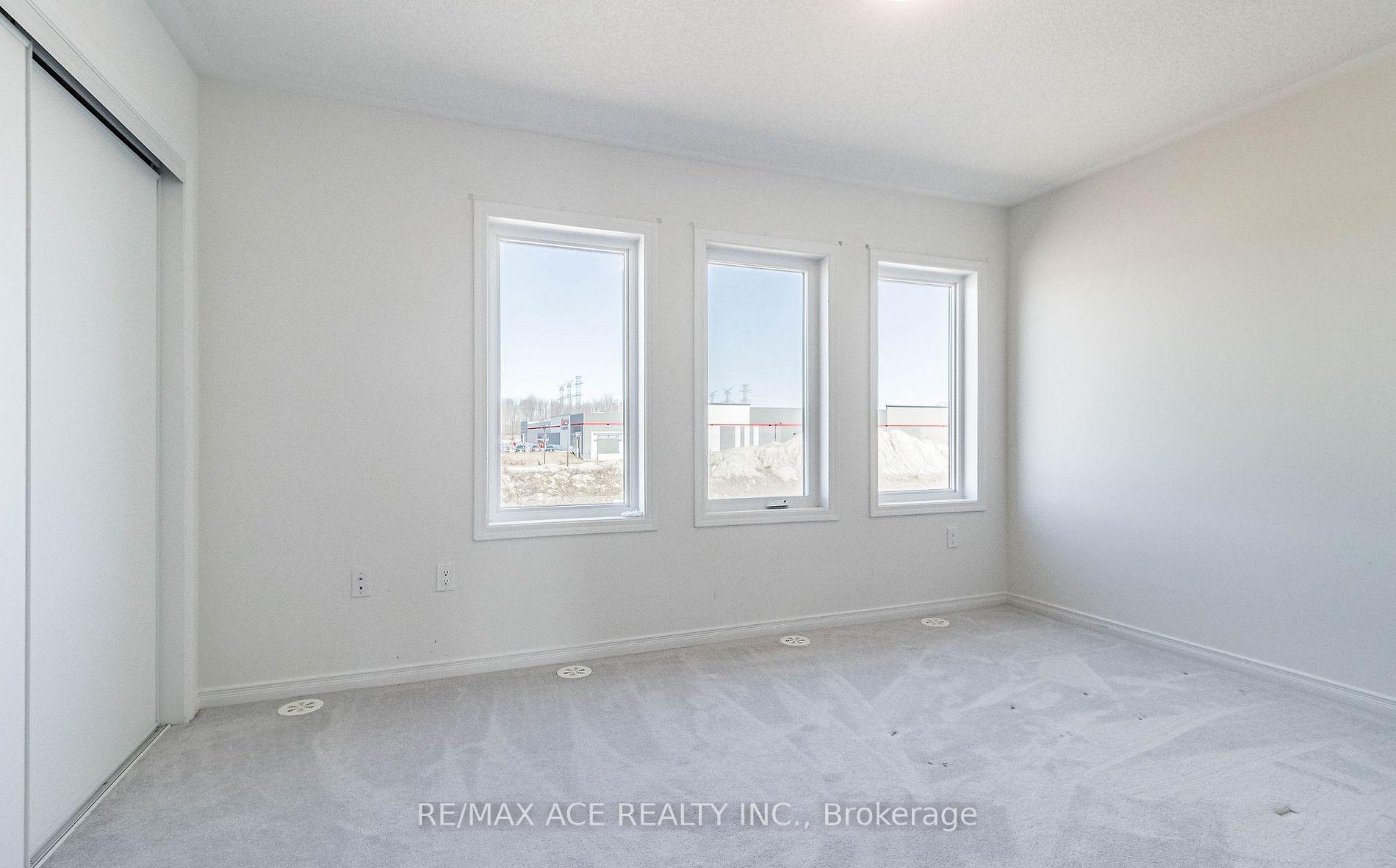 Photo 18 of Unit 109, 2560 Barbarolli Path, Oshawa, Windfields — HOMEH