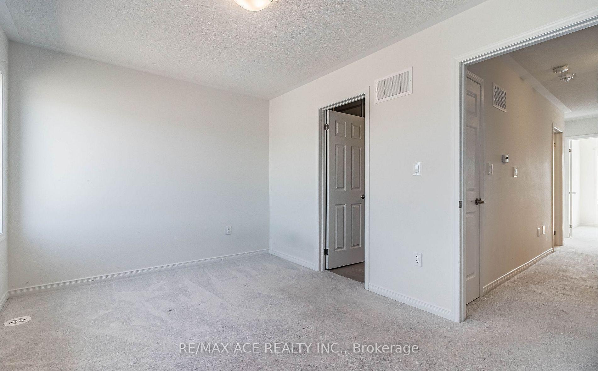Photo 19 of Unit 109, 2560 Barbarolli Path, Oshawa, Windfields — HOMEH