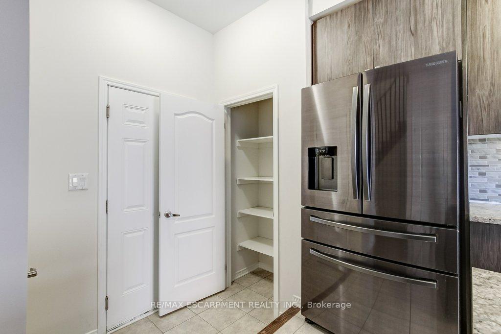 Photo 22 of 80 Oaktree Drive, Haldimand — HOMEH
