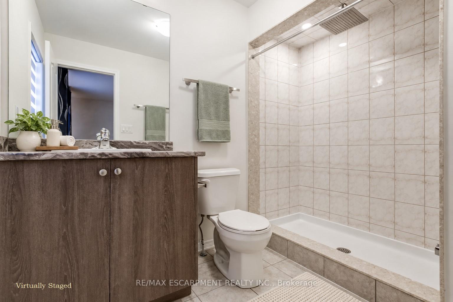 Photo 30 of 80 Oaktree Drive, Haldimand — HOMEH