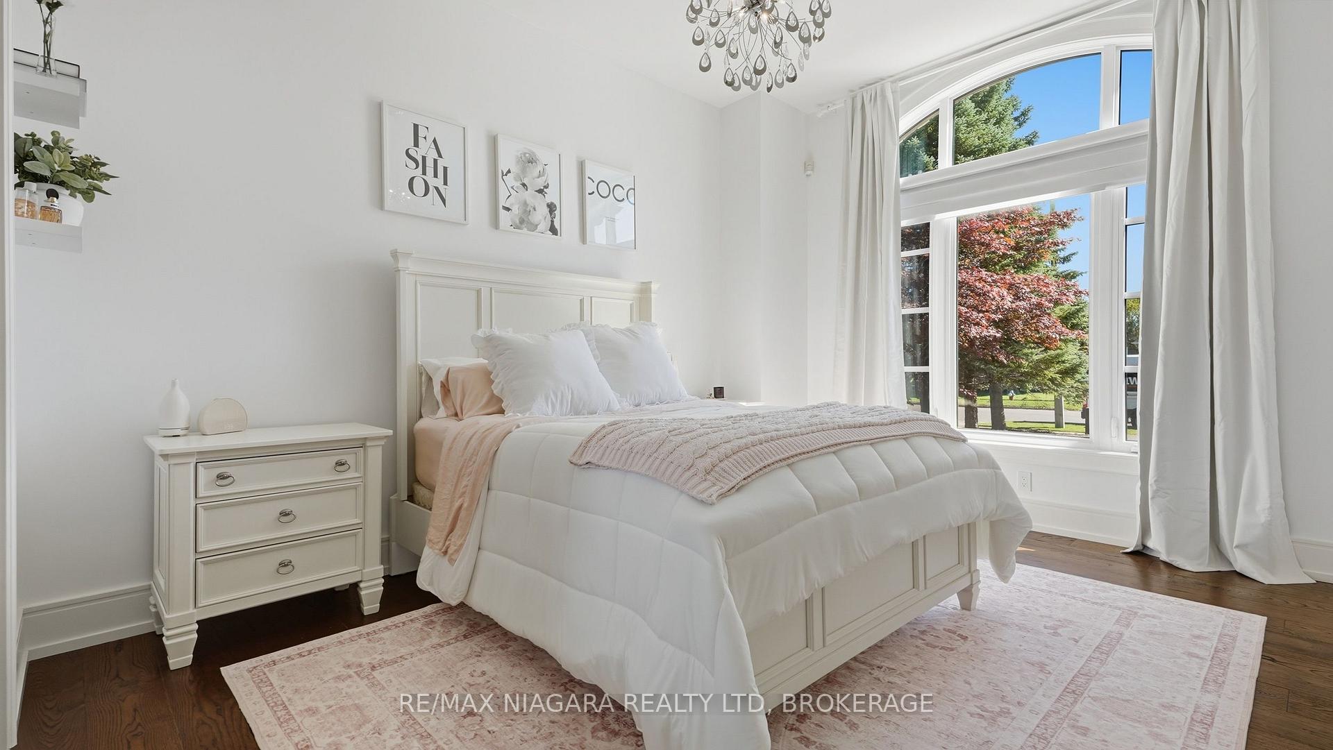 Photo 8 of 3525 Cardinal Drive, Niagara Falls, Mt. Carmel — HOMEH