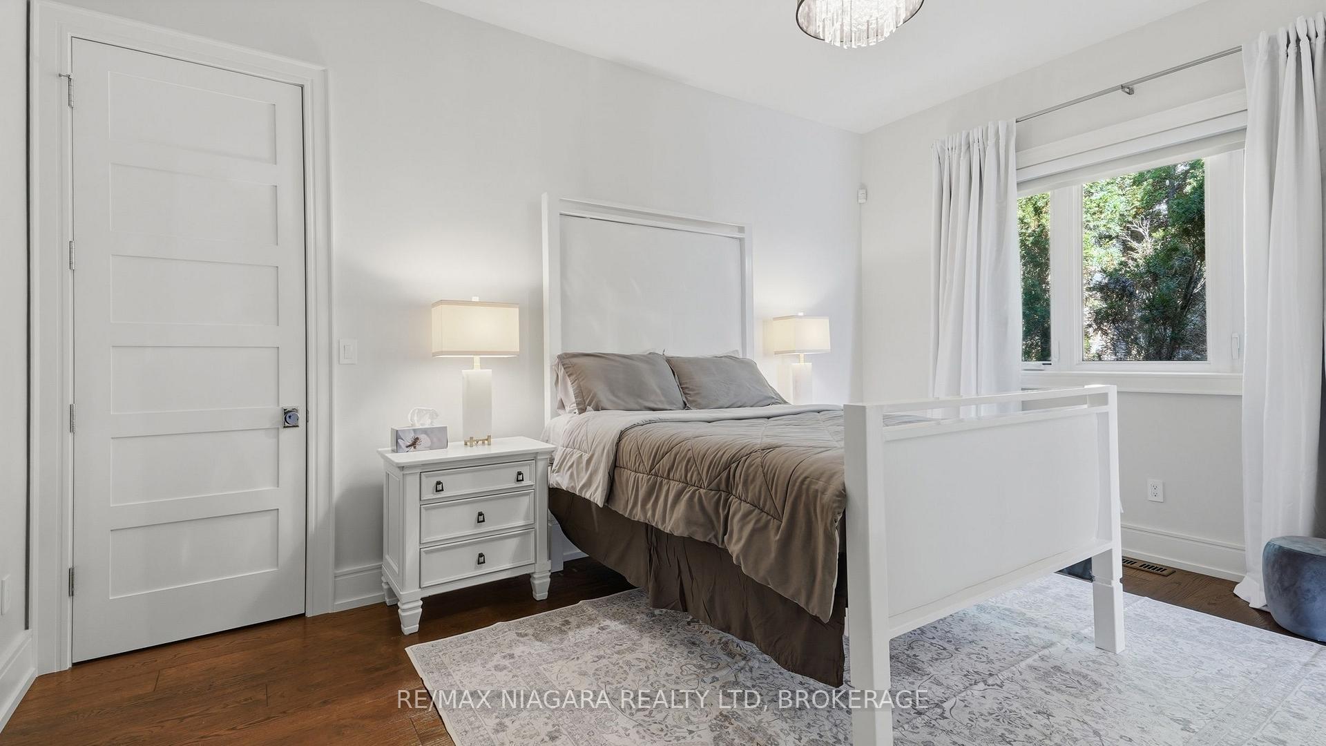 Photo 10 of 3525 Cardinal Drive, Niagara Falls, Mt. Carmel — HOMEH