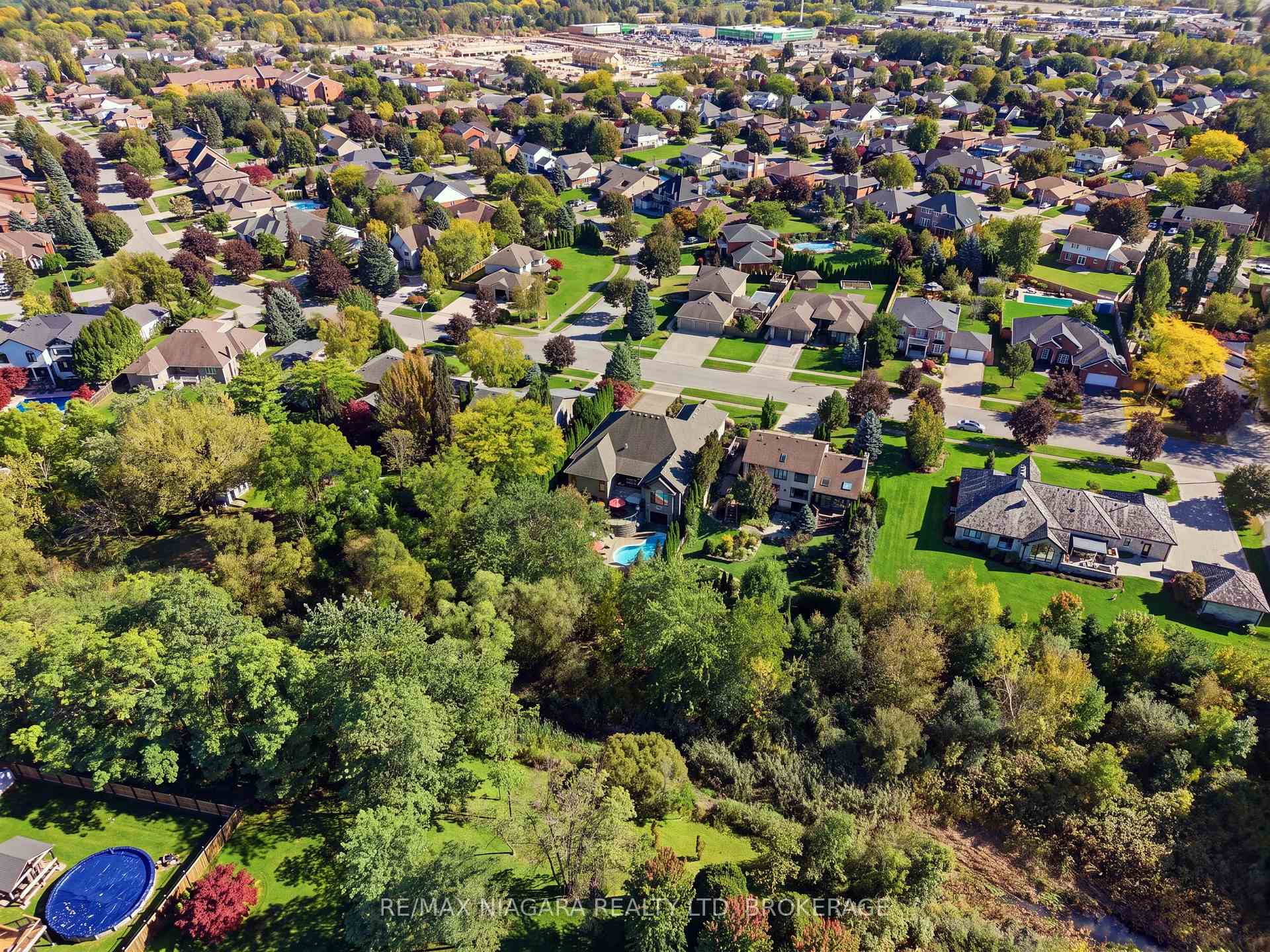 Photo 24 of 3525 Cardinal Drive, Niagara Falls, Mt. Carmel — HOMEH