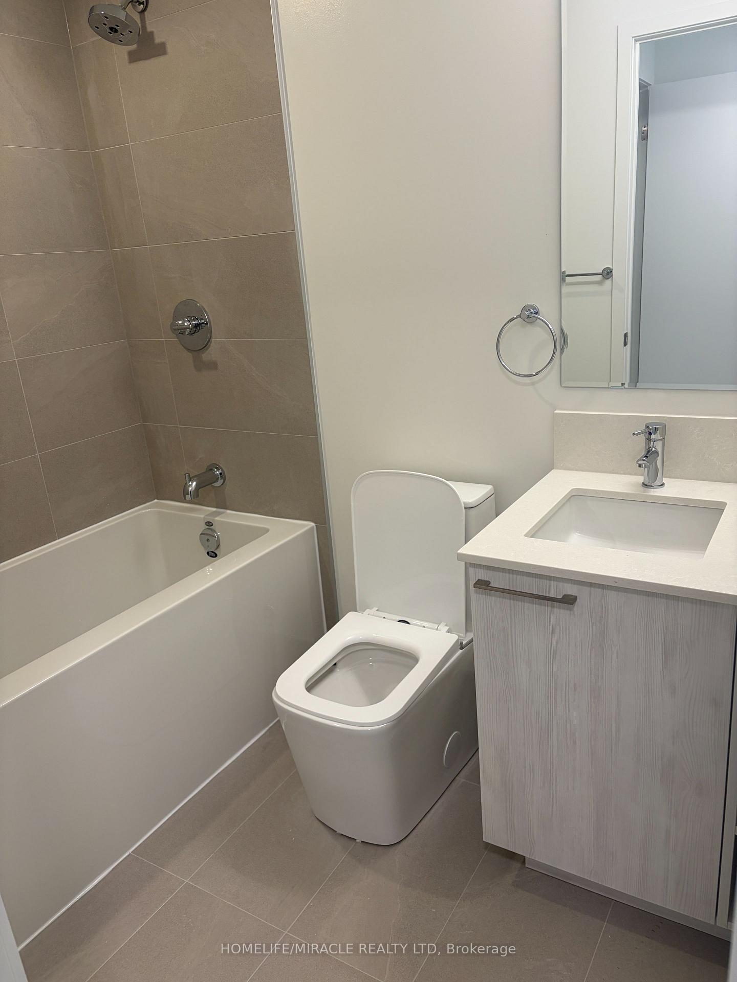 Photo 7 of Unit 523, 1381 Lakeshore Road E, Mississauga, Lakeview — HOMEH