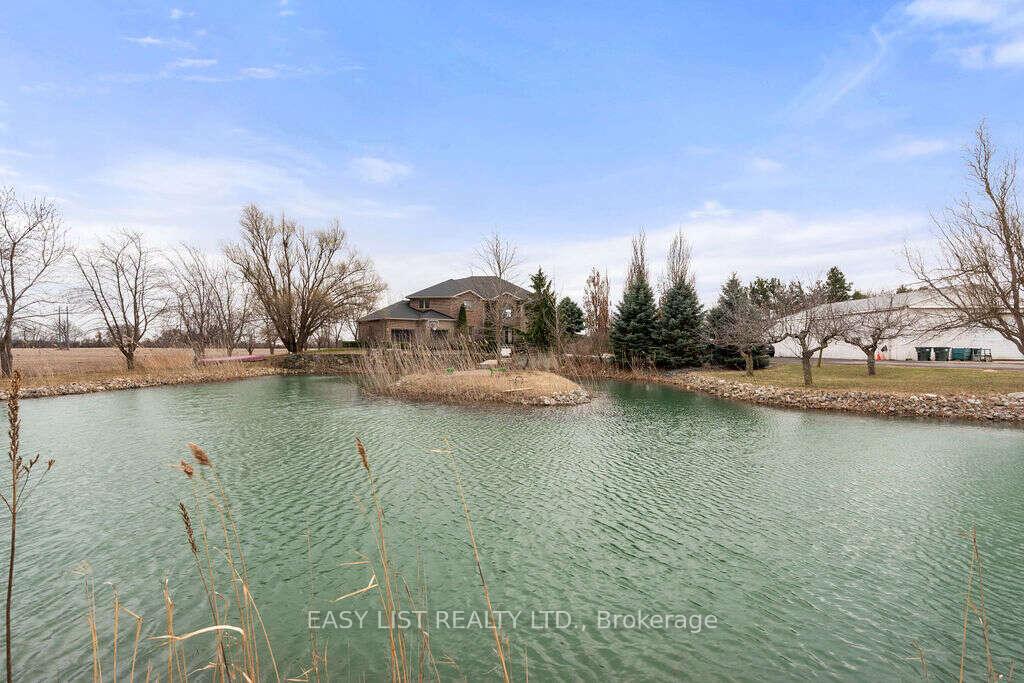 Photo 4 of 115 Road 4 E, Kingsville — HOMEH