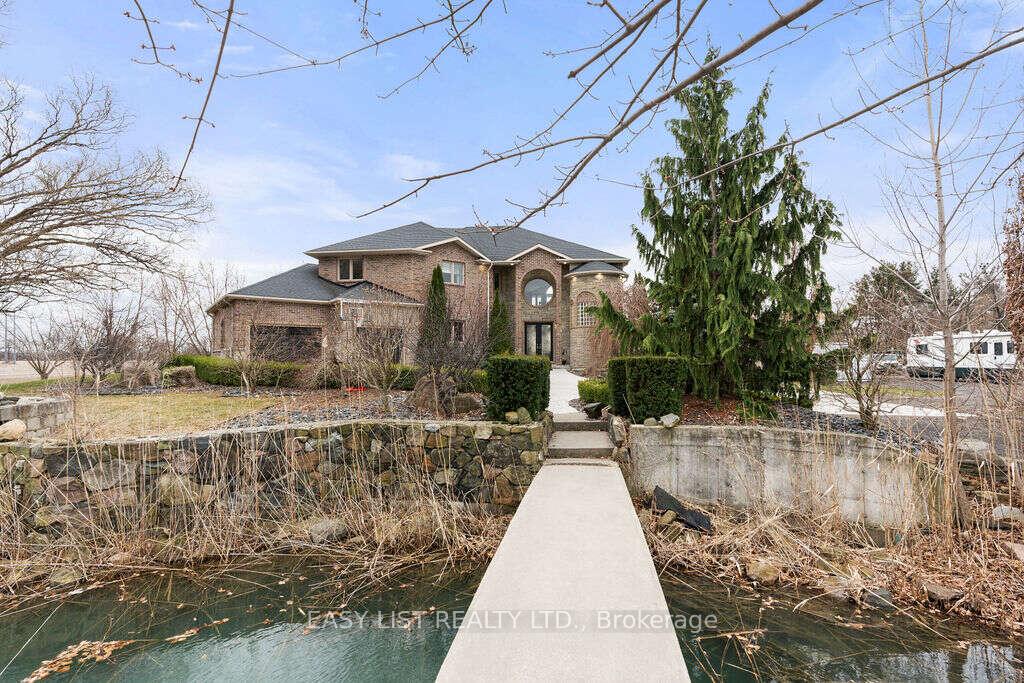 Photo 6 of 115 Road 4 E, Kingsville — HOMEH