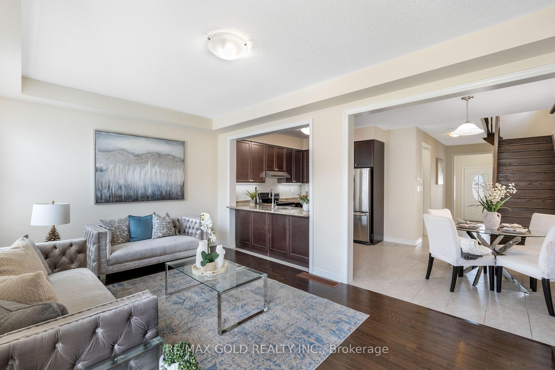 Photo 8 of 15 Antibes Drive, Brampton, Credit Valley — HOMEH
